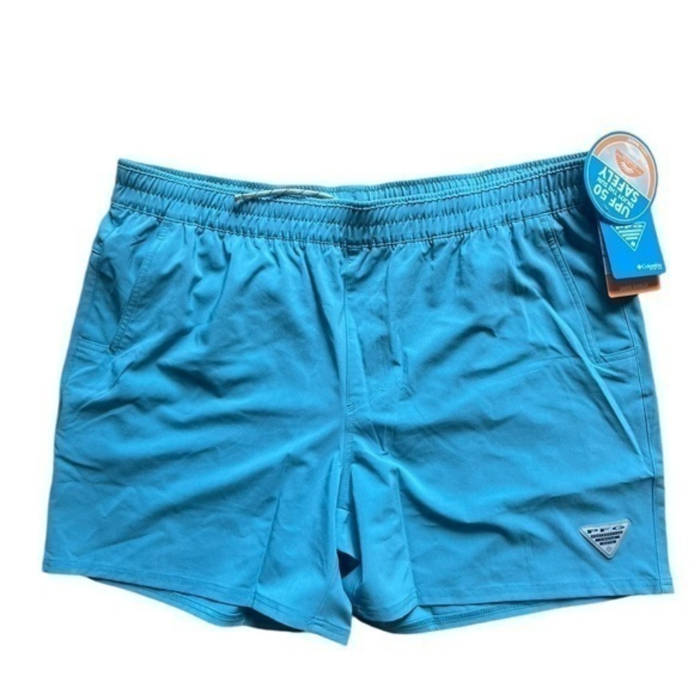 Columbia men’s terminal Romer stretch shorts size XL.